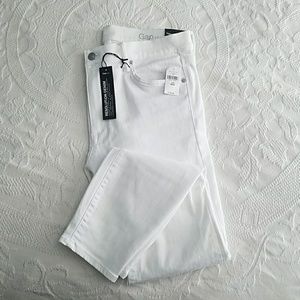 Gap skinny ankle stretch denim. NWT